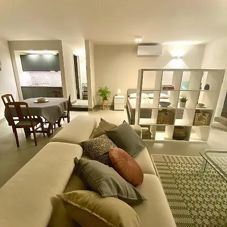 Loft Incantevole A In Zona Residenziale